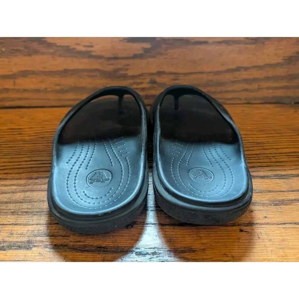 Crocs Black Toe Sandals Youth Size 2 Flip Flop Shoes
